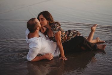 Confidential session with soft coastal light